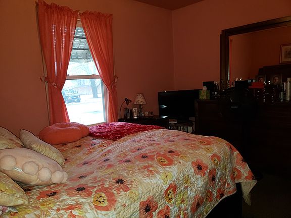 4th image of 2308 W Crescent Ave