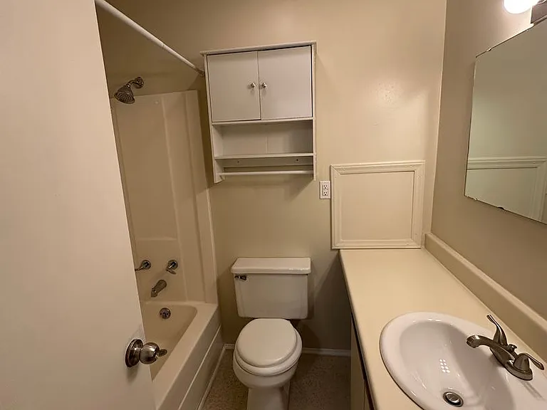 2598 Glade Rd — Photo 8