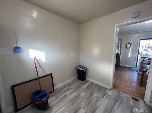 denver-colorado-444262140 picture