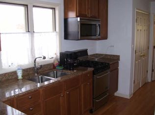 60 E Center Ave, Lake Bluff, IL 60044