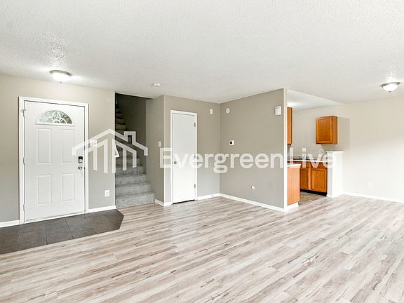 3rd image of 2835 Redland Ln