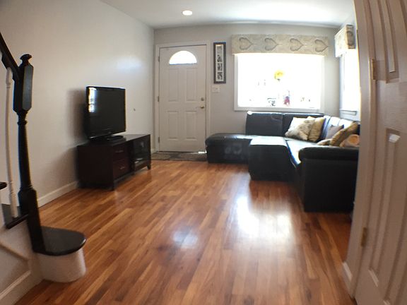 4th image of 81 Armstrong Ave