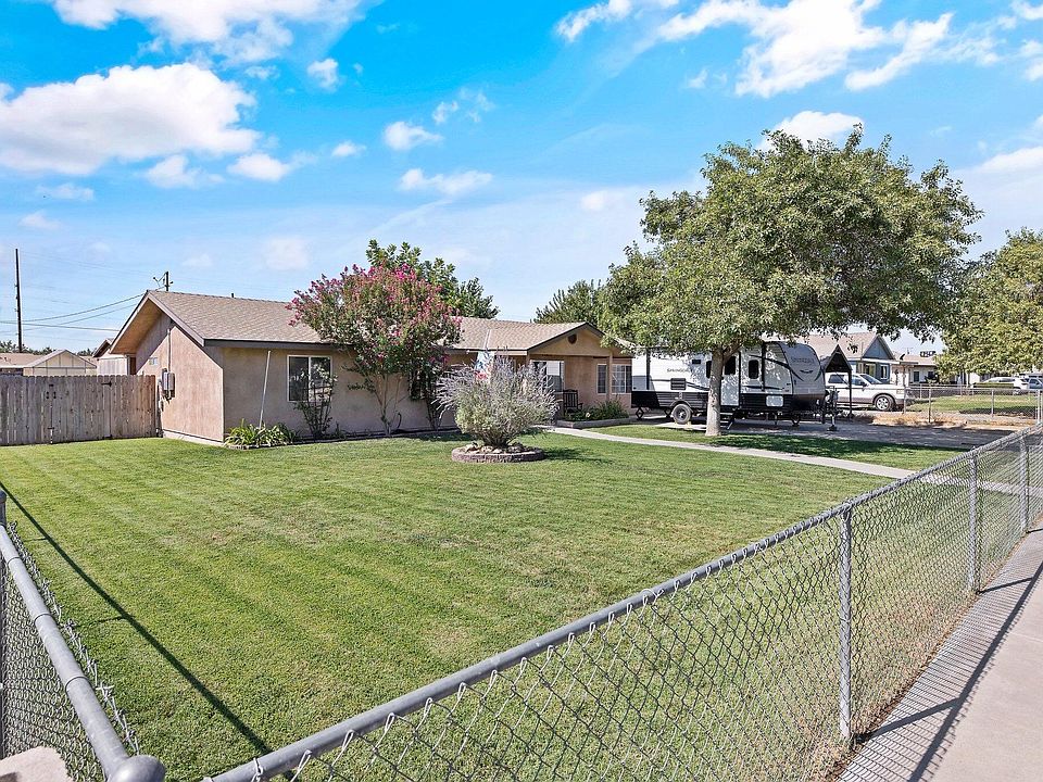 1st image of 561 W Bradbury Avenue