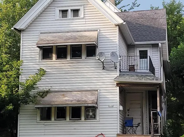 2134 W Lincoln AVENUE, Milwaukee, WI 53215