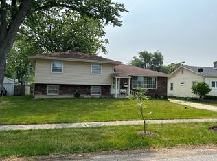 311 S Williams St, Westmont, IL