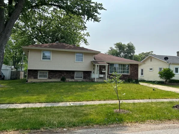 311 S Williams St, Westmont, IL 60559