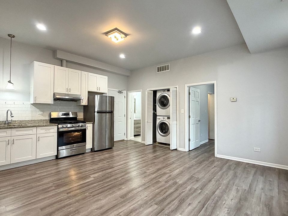 1st image of 2899 S Archer Ave Unit 2F