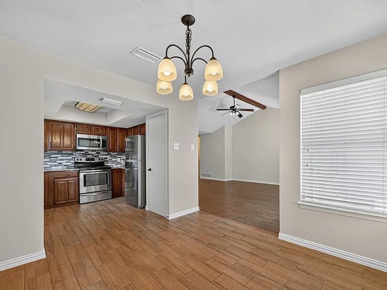 209 Glenwood Dr — Photo 14