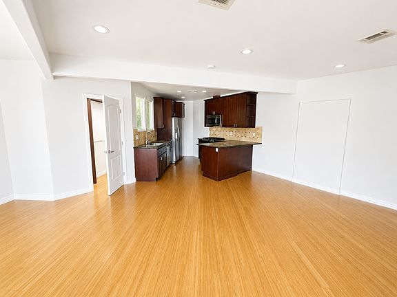 4th image of 12400 W Washington Blvd #B