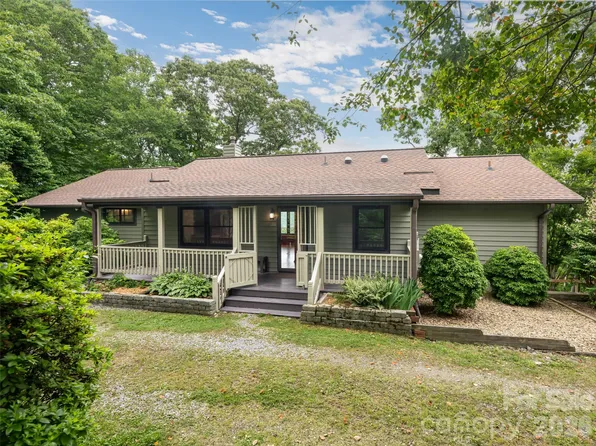 243 Pioneer Ridge Rd, Canton, NC 28716