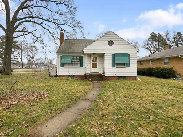 902 Sylvan Ln, South Bend, IN 46619