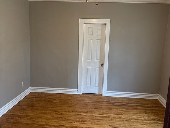 5th image of 4530 Virginia Ave