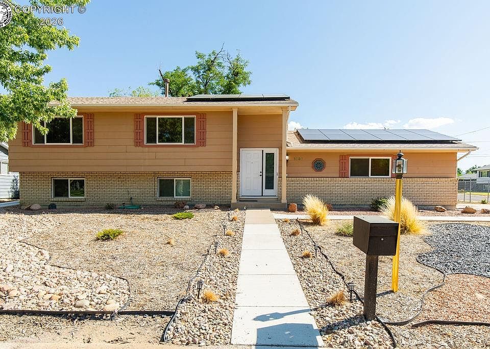1st image of 1037 Phay Ave
