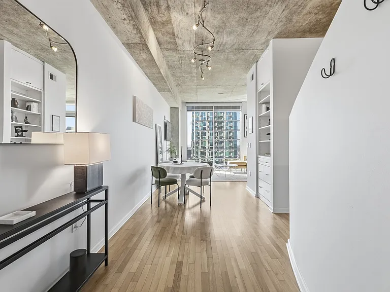 415 Church St #1306 — Photo 8