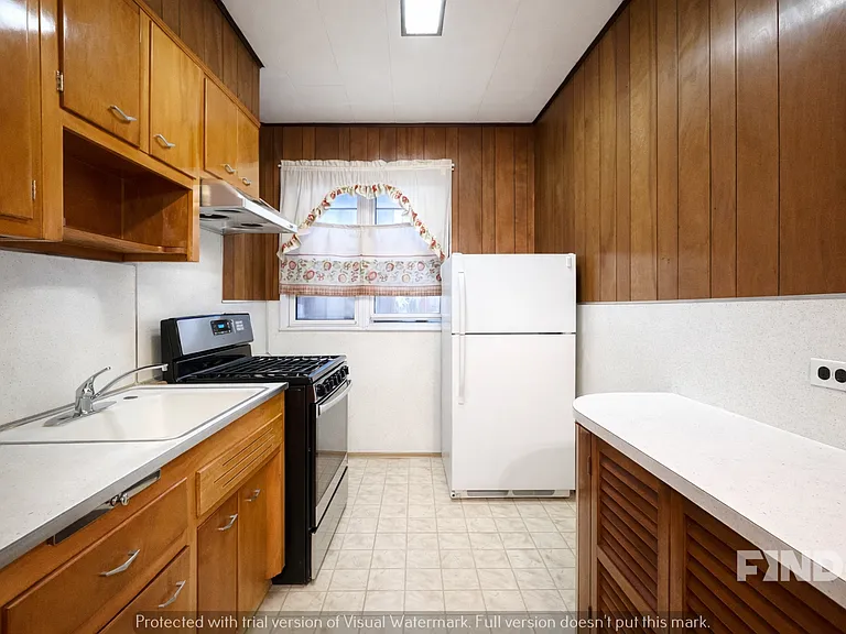 2342 63rd St #2R — Photo 4
