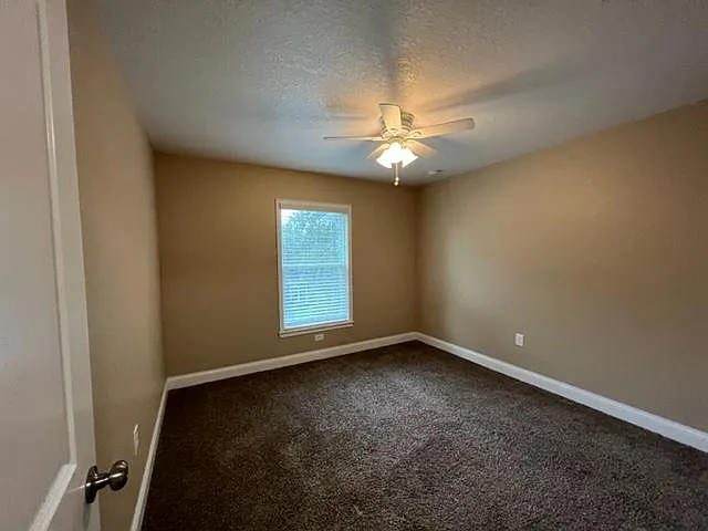 7013 Odoniel Loop W — Photo 14