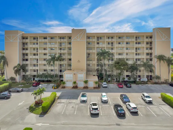 7240 Huntington Lane #802, Delray Beach, FL 33446