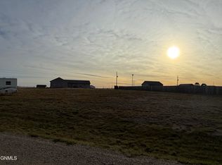 Hawthorn Loop, Williston, ND 58801