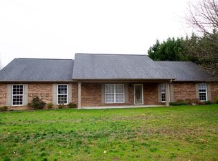 1501 Mayapple Dr, Maryville, TN 37801