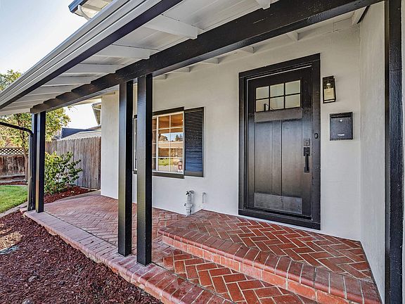 2nd image of 39773 Costa Way