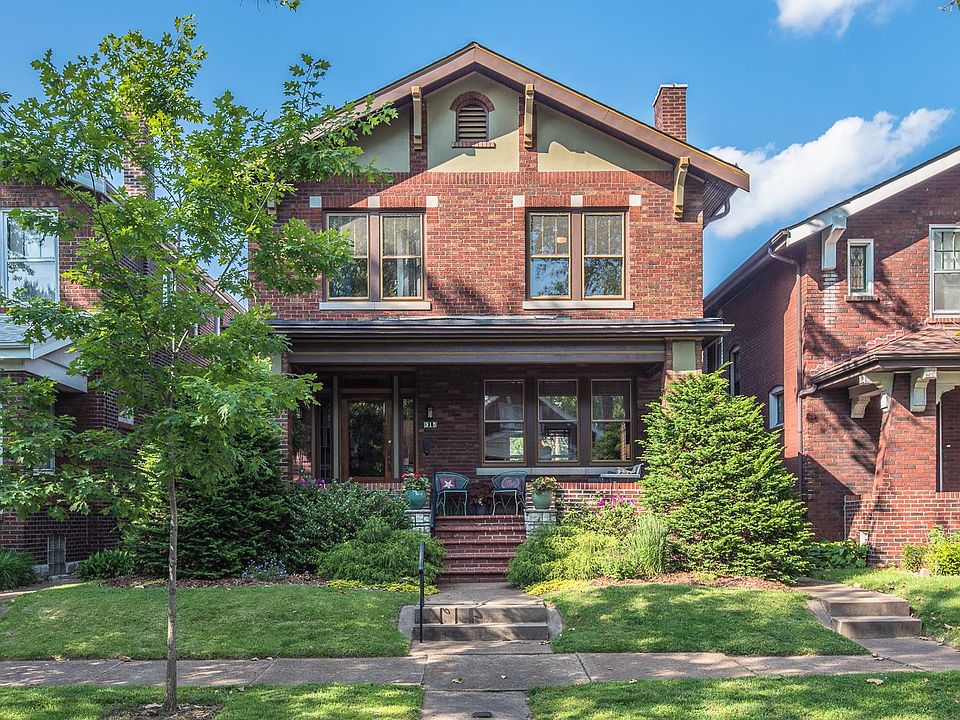 2nd image of 915 Dover Pl