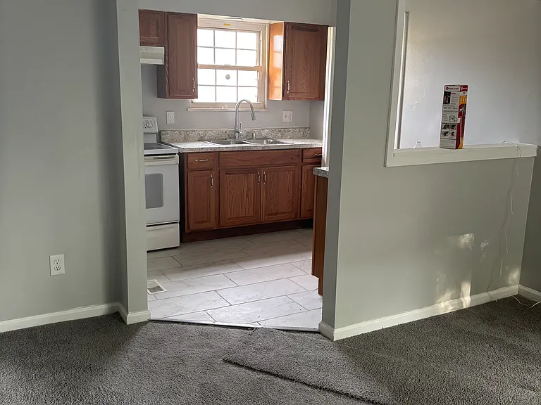 11783 Cedarcreek Dr — Photo 7