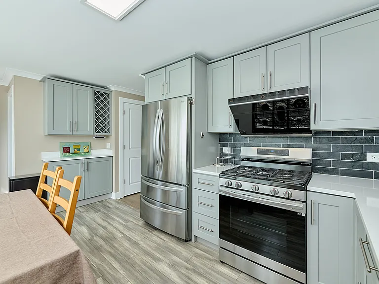 926 N Boxwood Dr #B — Photo 9