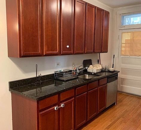 2nd image of 431 N Lombard Ave APT 1