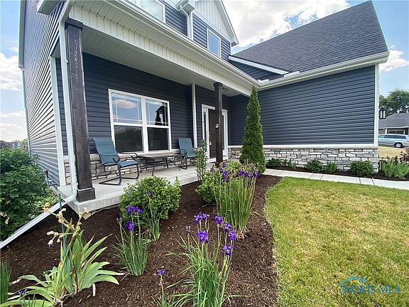 4th image of 263 Hidden Village Ln