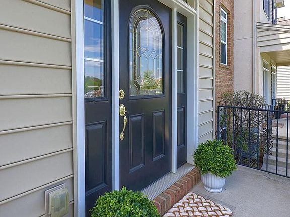 5th image of 616 Petersburg Rd