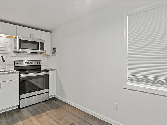 4th image of 2667 W Ridge Rd #2