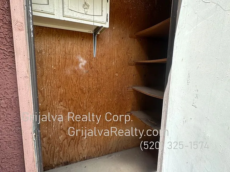 2833 Flanwill Maintenance — Photo 10