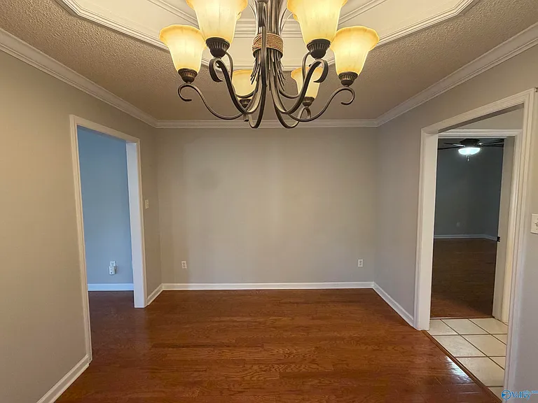 2410 Brookline Ct SW — Photo 12