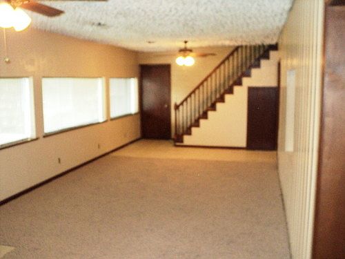 2nd image of 10800 Lakeview Blvd