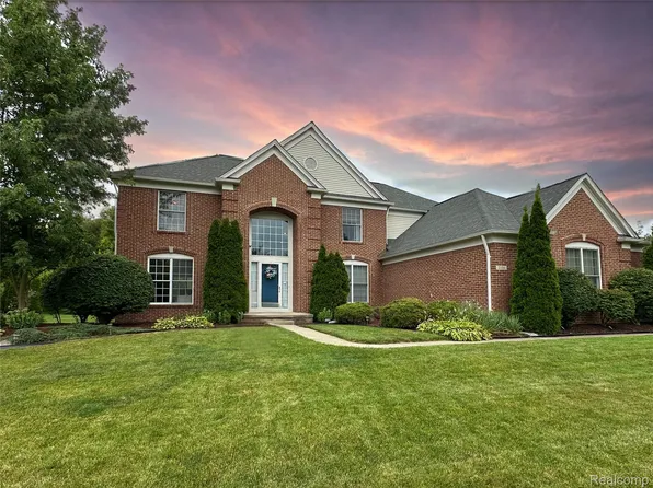 2106 Stonebridge Way, Canton, MI 48188
