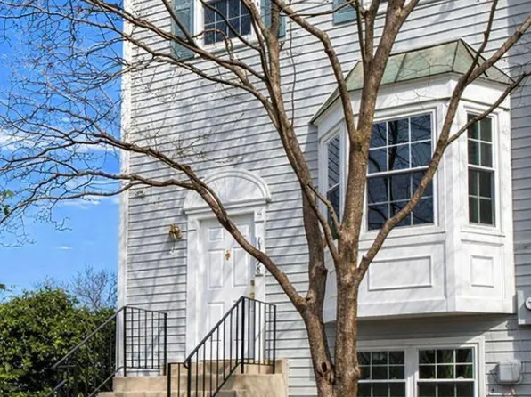 13998 New Braddock Rd, Centreville, VA 20121