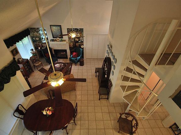 3rd image of 5777 Eaglewood Cir