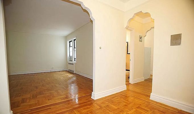 1st image of 1820 E 13th St #55J