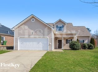 651 Cotton Brook Dr, Fuquay Varina, NC 27526