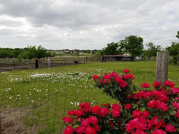 2nd image of 4820 County Road 2662
