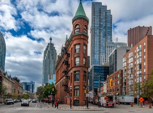 30 Church St #905, Toronto, ON M5E 1S7