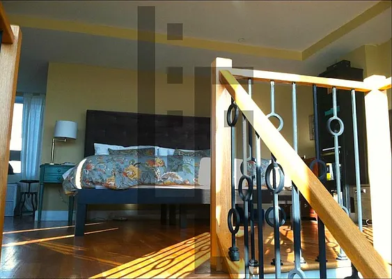 Rented by Loom Group | media 60