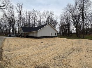 2056 Joy Dr, Sullivan, IN