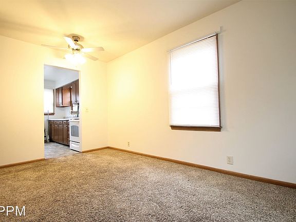 4th image of 3526 S 82nd St APT 1
