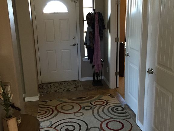 3rd image of 4808 Candellia Ct