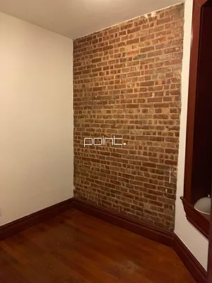 Rented by Point NYC | media 29