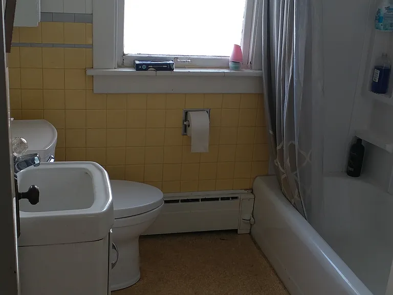 109 S 8th Ave #3 — Photo 28