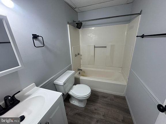 5th image of 314 W Market St APT 4