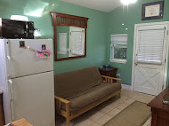 5th image of 1720 E Cervantes St