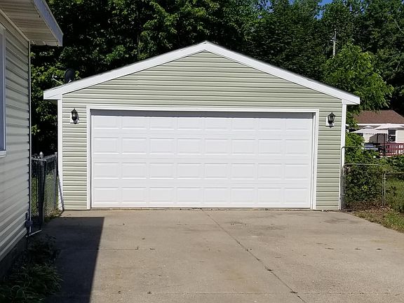 5th image of 5753 Averill Ave SW